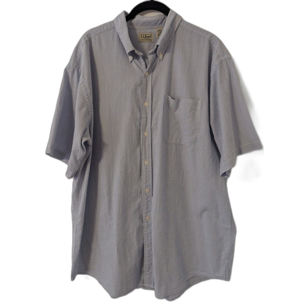 L.L. Bean Men's 100% Cotton Large Regular White BLue Pinstripe Short Sleeve